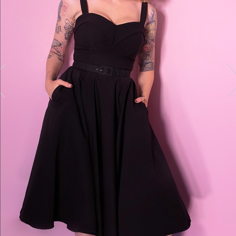 *SOLD* Vixen Maneater Dress in Black